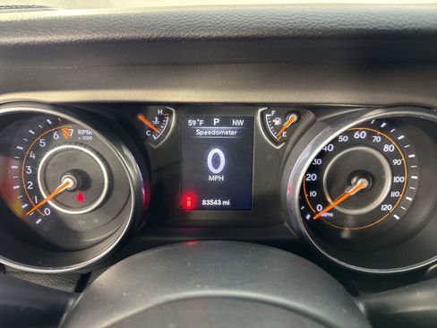 Used 2018 Jeep Wrangler Unlimited Sport AWD/4WD image 17