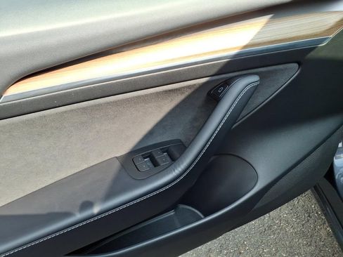 Used 2023 Tesla Model 3 Standard Range RWD image 17