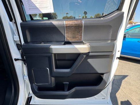 Used 2022 Ford F250 Lariat w/ Lariat Ultimate Package image 22