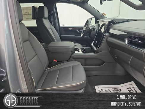 New 2026 GMC Yukon XL Elevation w/ Elevation Premium Package AWD/4WD image 42