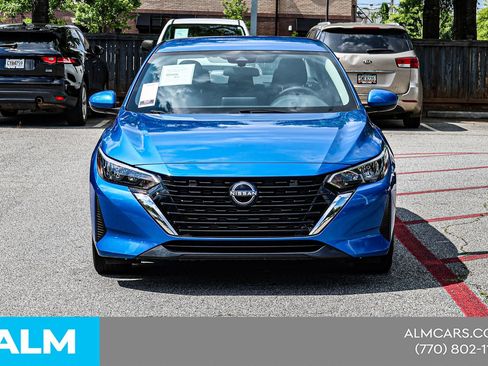 Used 2024 Nissan Sentra SV FWD image 11