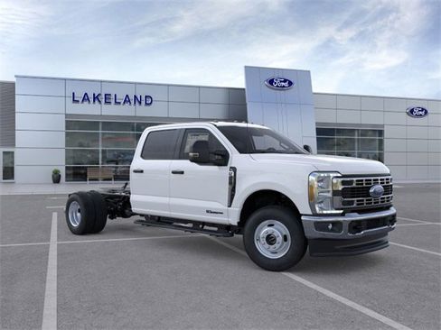 Used 2026 Ford F350 XL w/ XL Chrome Package image 8