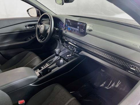 Used 2024 Honda Accord Sport image 27