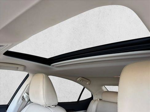 Used 2014 Lexus ES 350 w/ Luxury Package FWD image 12