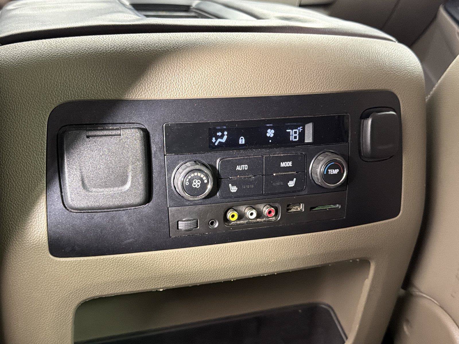 Used 2015 Chevrolet Tahoe LTZ RWD image 19