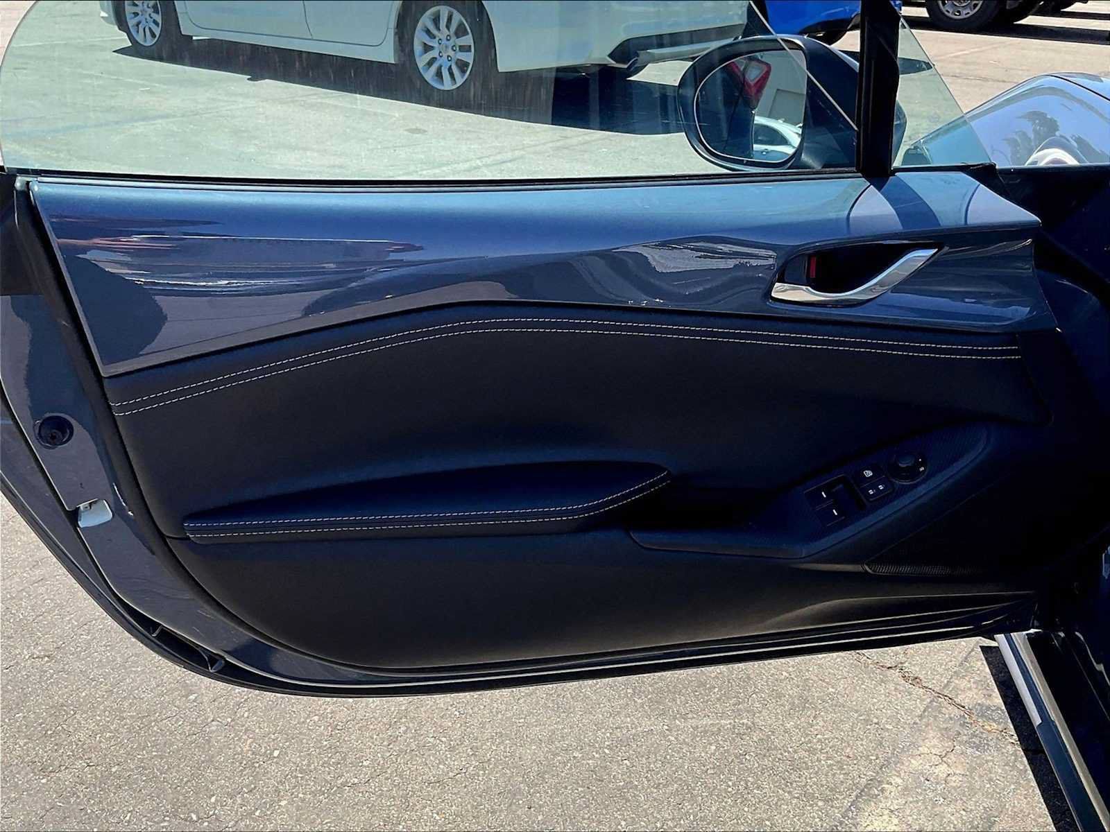 Used 2021 MAZDA MX-5 Miata Grand Touring RWD image 23