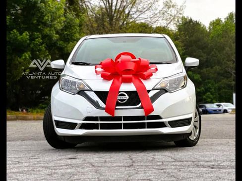 Used 2018 Nissan Versa Note SV image 5