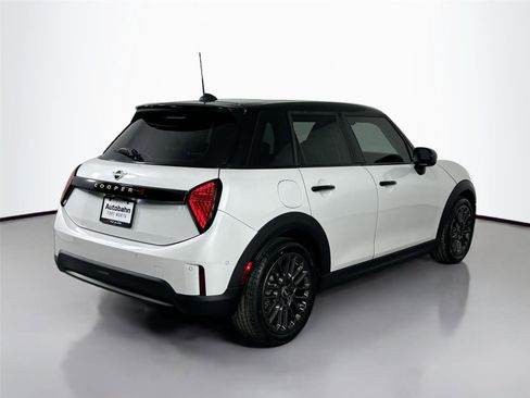 Used 2025 MINI Cooper S FWD image 4