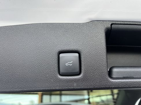 Used 2026 Ford Escape Platinum w/ Premium Technology Package image 47