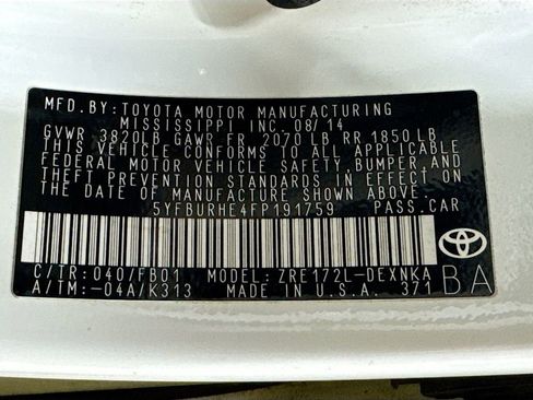 Used 2015 Toyota Corolla LE FWD image 12