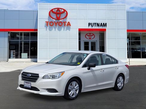 Used 2016 Subaru Legacy 2.5i AWD/4WD image 8
