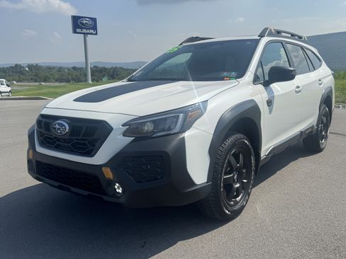 Certified 2025 Subaru Outback Wilderness AWD/4WD image 8