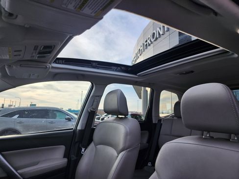 Used 2016 Subaru Forester 2.5i Touring w/ Eyesight & Navigation System image 11