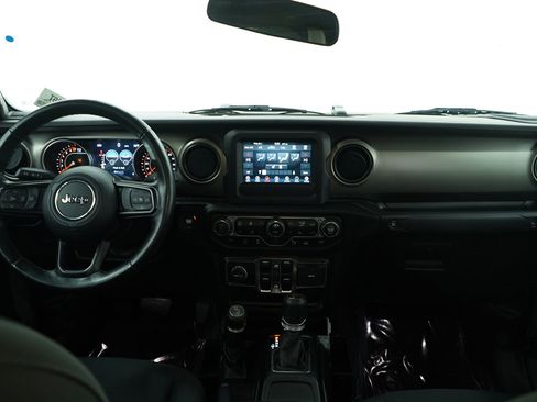 Used 2021 Jeep Gladiator Sport image 13