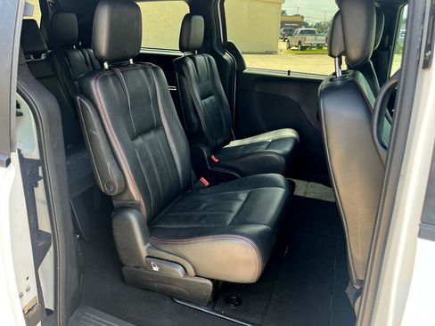 Used 2019 Dodge Grand Caravan GT image 11