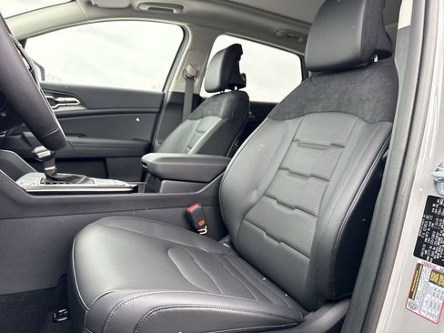 New 2026 Kia Sportage SX image 13