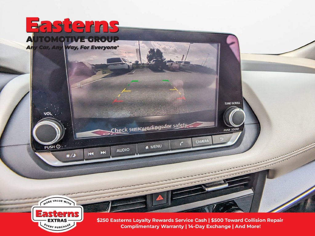 Used 2023 Nissan Rogue SV AWD/4WD image 24