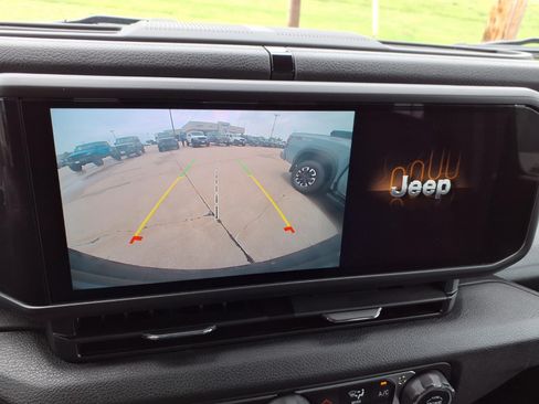 Used 2024 Jeep Wrangler Sport AWD/4WD image 5