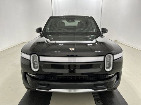 Used 2024 Rivian R1T Adventure AWD/4WD image 8