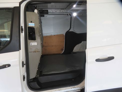 Used 2019 Ford Transit Connect XL FWD image 19