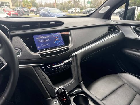 Certified 2025 Cadillac XT5 Premium Luxury image 26