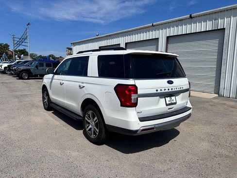 Used 2023 Ford Expedition XLT AWD/4WD image 7
