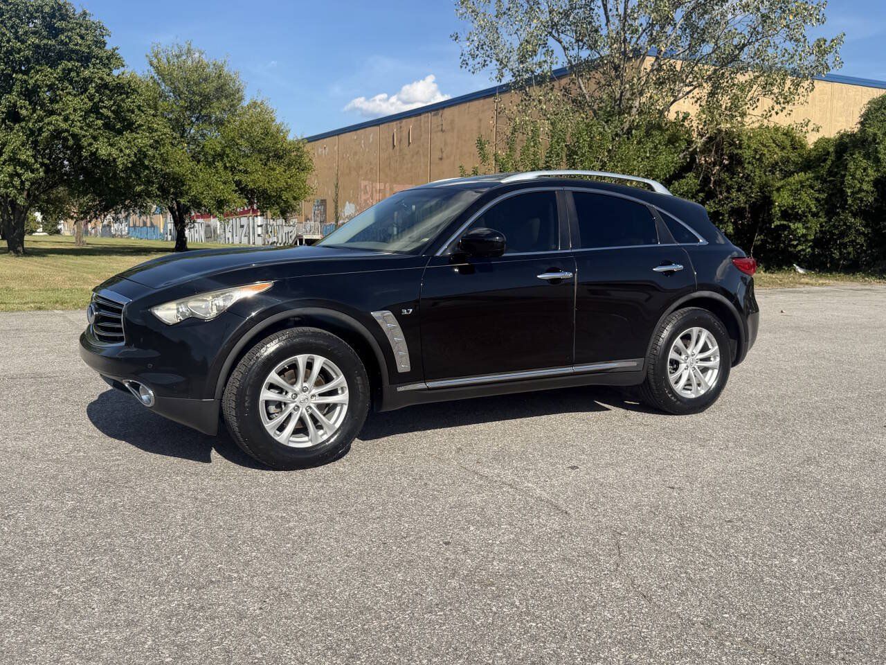 Used 2014 INFINITI QX70 2WD w/ Premium Package image 1