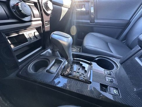 Used 2019 Toyota 4Runner image 16