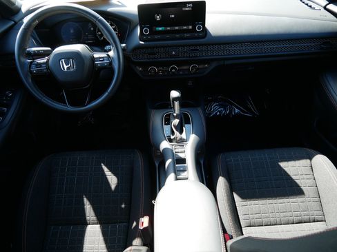 Used 2024 Honda HR-V Sport image 10
