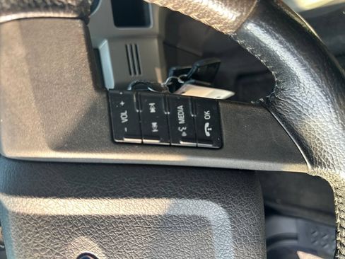 Used 2010 Ford F150 Lariat AWD/4WD image 29