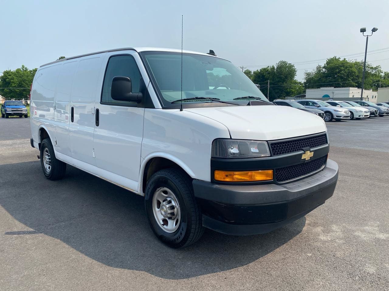 Used 2020 Chevrolet Express 2500 w/ Driver Convenience Package RWD image 5