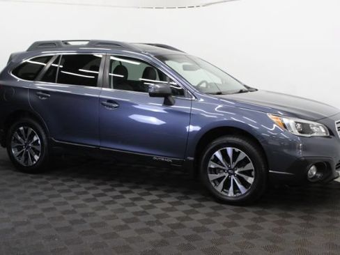 Used 2017 Subaru Outback 2.5i Limited AWD/4WD image 4