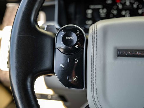 Used 2020 Land Rover Range Rover Long Wheelbase Autobiography image 18
