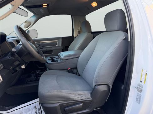 Used 2015 RAM 2500 Tradesman w/ Chrome Appearance Group image 12