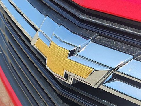 Used 2024 Chevrolet Equinox LT FWD image 30