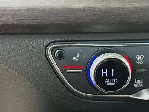 Used 2024 Audi Q5 2.0T Premium Plus w/ Premium Plus Package image 23