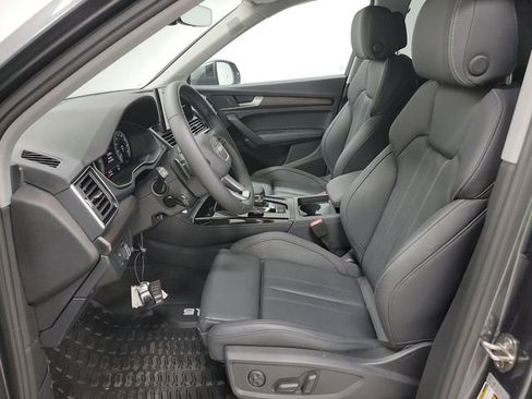Used 2024 Audi Q5 e Premium Plus w/ Premium Plus Package image 35