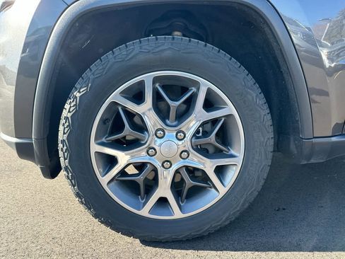 Used 2020 Jeep Grand Cherokee Limited w/ Trailer Tow Group IV image 19