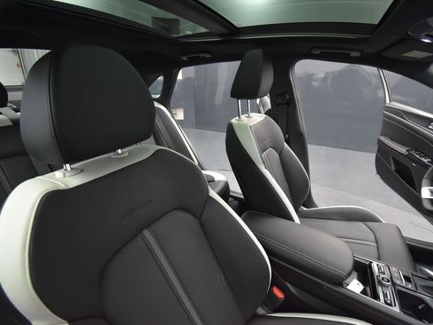 Used 2025 Kia K5 GT-Line w/ GT-Line Premium Package image 17