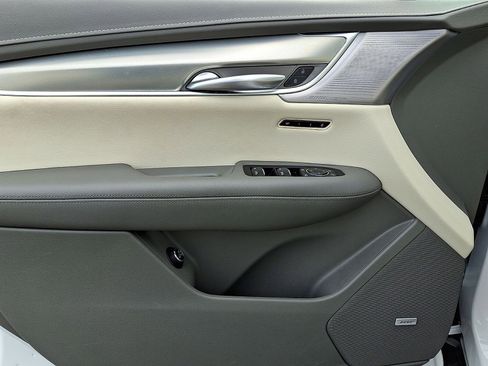 Used 2023 Cadillac XT5 Premium Luxury w/ Technology Package image 23