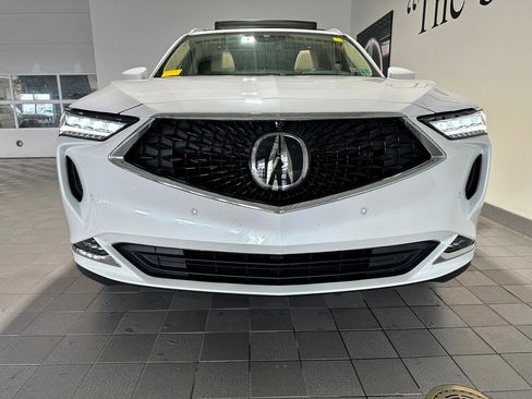 Used 2022 Acura MDX SH-AWD w/ Advance Package image 2