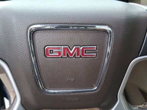 Used 2018 GMC Yukon XL SLT w/ Premium Edition image 18
