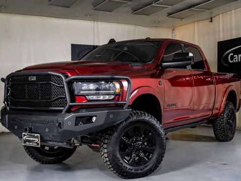 Used 2022 RAM 2500 Limited w/ Night Edition AWD/4WD image 4