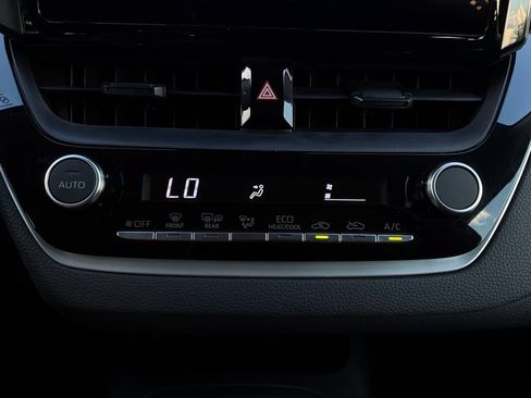 Used 2026 Toyota Corolla LE FWD image 28