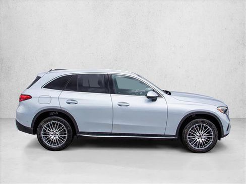 Certified 2026 Mercedes-Benz GLC 300 4MATIC image 4