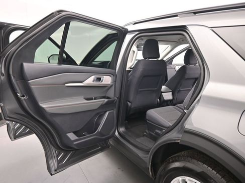 Used 2025 Ford Explorer Active image 15