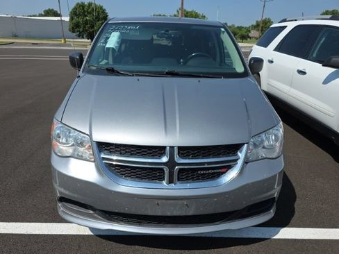 Used 2014 Dodge Grand Caravan SE w/ Quick Order Package 29E SE FWD image 7
