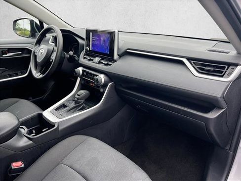 Certified 2025 Toyota RAV4 XLE FWD image 22