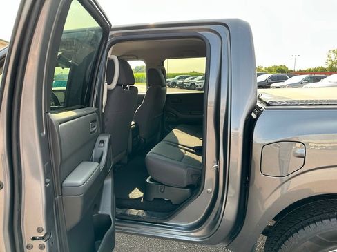 Used 2022 Nissan Frontier S w/ Technology Package AWD/4WD image 20