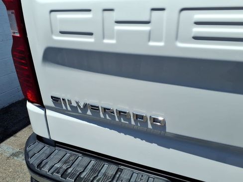 Certified 2023 Chevrolet Silverado 1500 LT AWD/4WD image 18